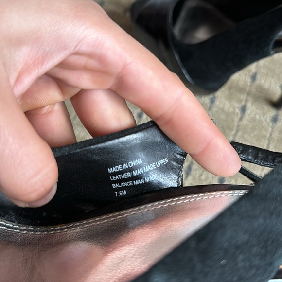 Bakers Mystique Pumps size 7.5 - Picture 3 of 6